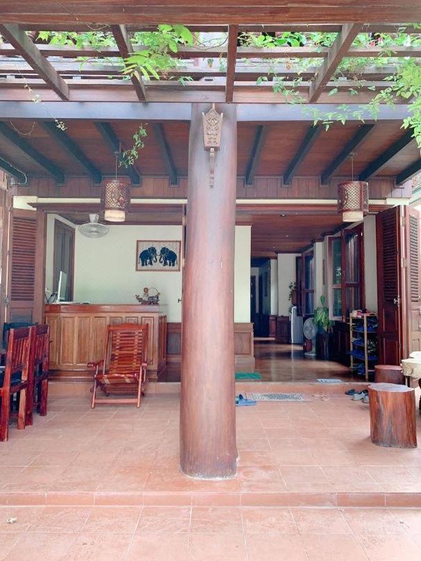 遗忘时光guesthouse Sky Dragon Guesthouse Луанг Прабанг Екстериор снимка